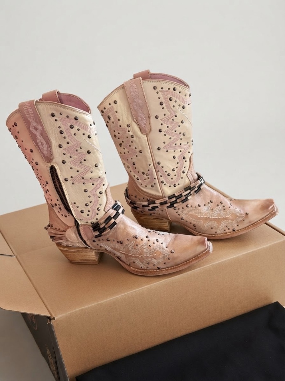 NIB Freebird By Steven Wisteria Blush Pink Cream Western Leather Harness boots 9